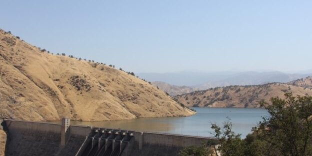 Pine Flat Dam