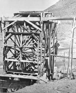 Water wheel in the Owyhee area