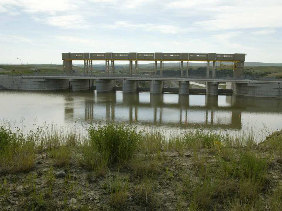 Oldman River Dam