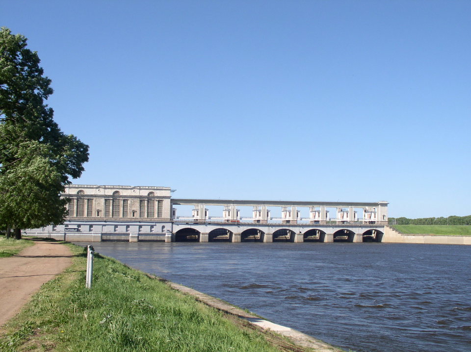 Uglich Dam