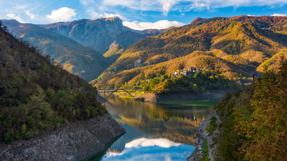 Lago di Vagli Dam