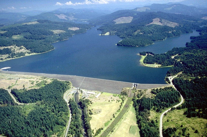 Fall Creek Dam