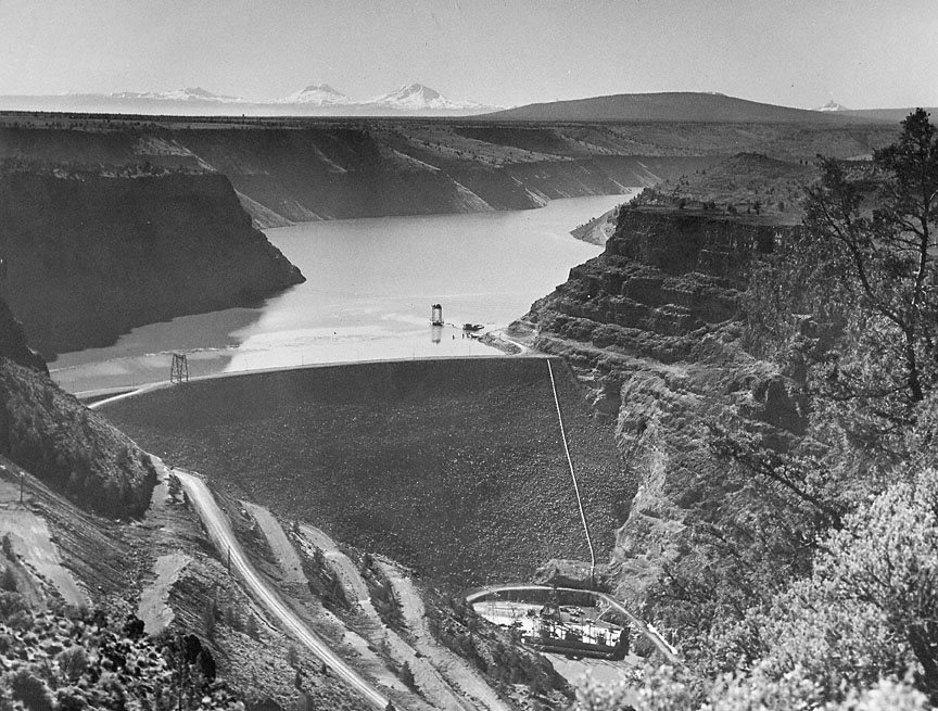 Round Butte Dam